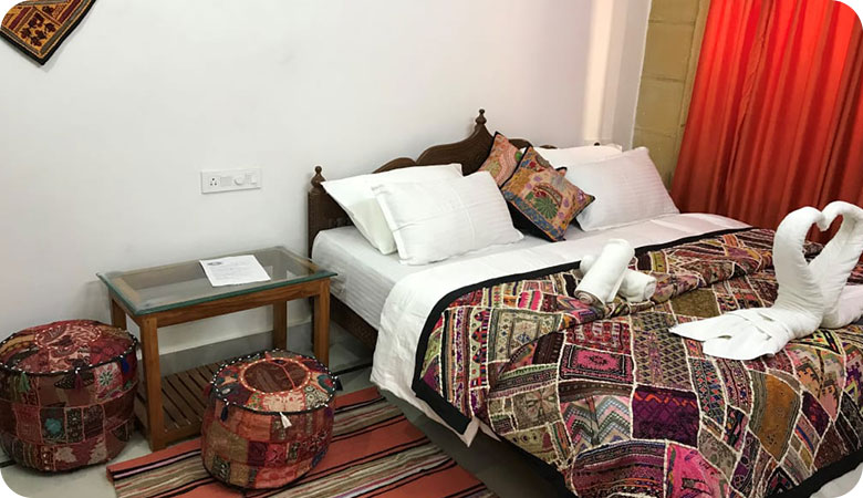 deluxe-room-at-hotel-murad-haveli-jaisalmer