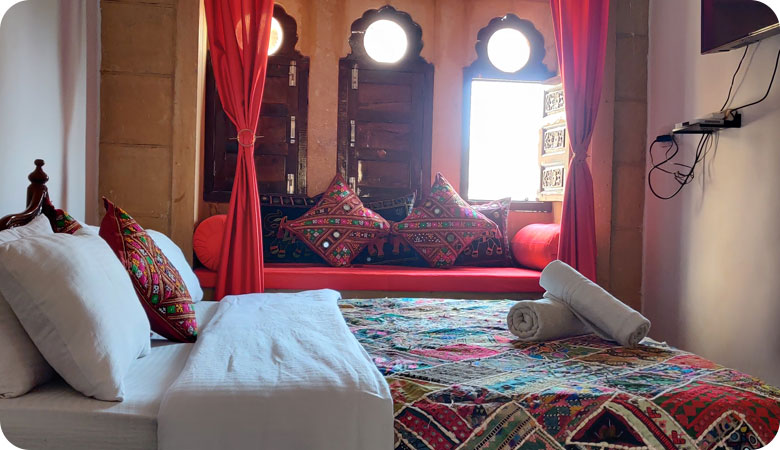 deluxe-room-hotel-murad-haveli-in-jaisalmer