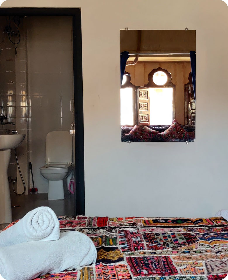 standard-room-hotel-murad-haveli-in-jaisalmer